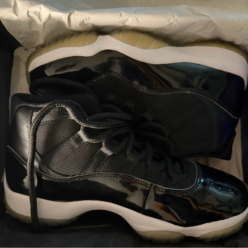 Men’s Space Jam Air Jordans (2016)
